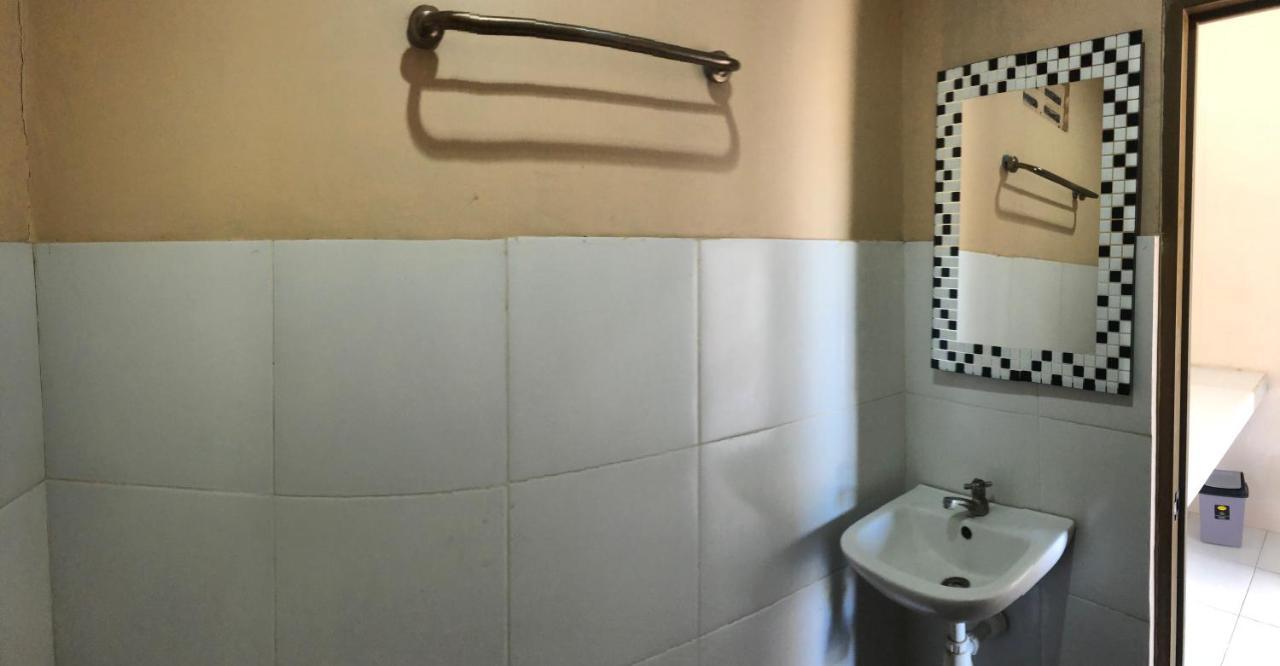 Uluwatu Jordan Guest House מראה חיצוני תמונה